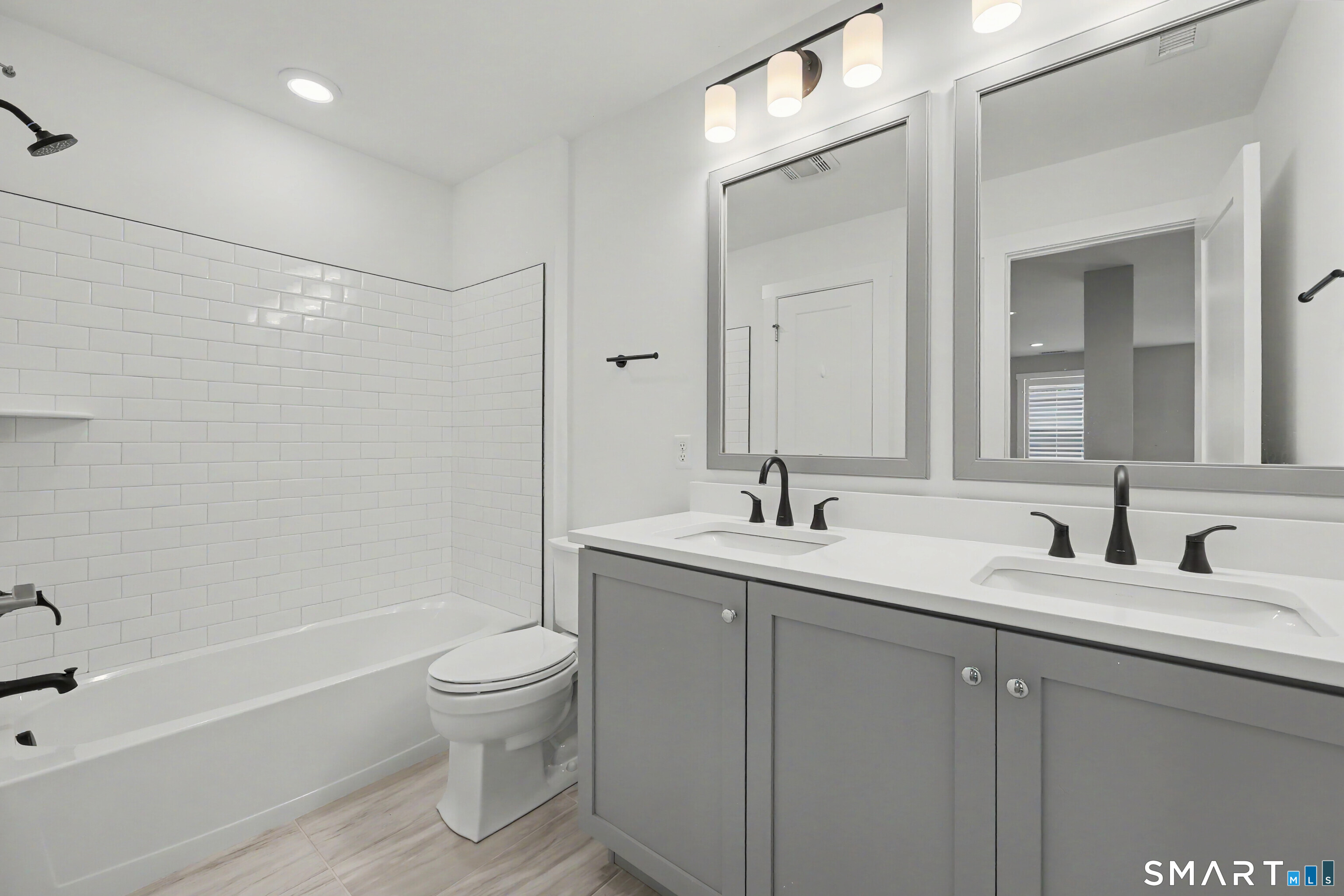 18 Hillcrest Drive Woodbridge CT 06525