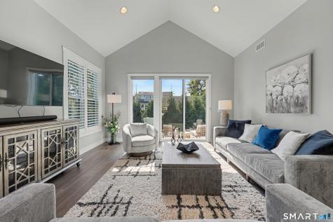 18 Hillcrest Drive Woodbridge CT 06525