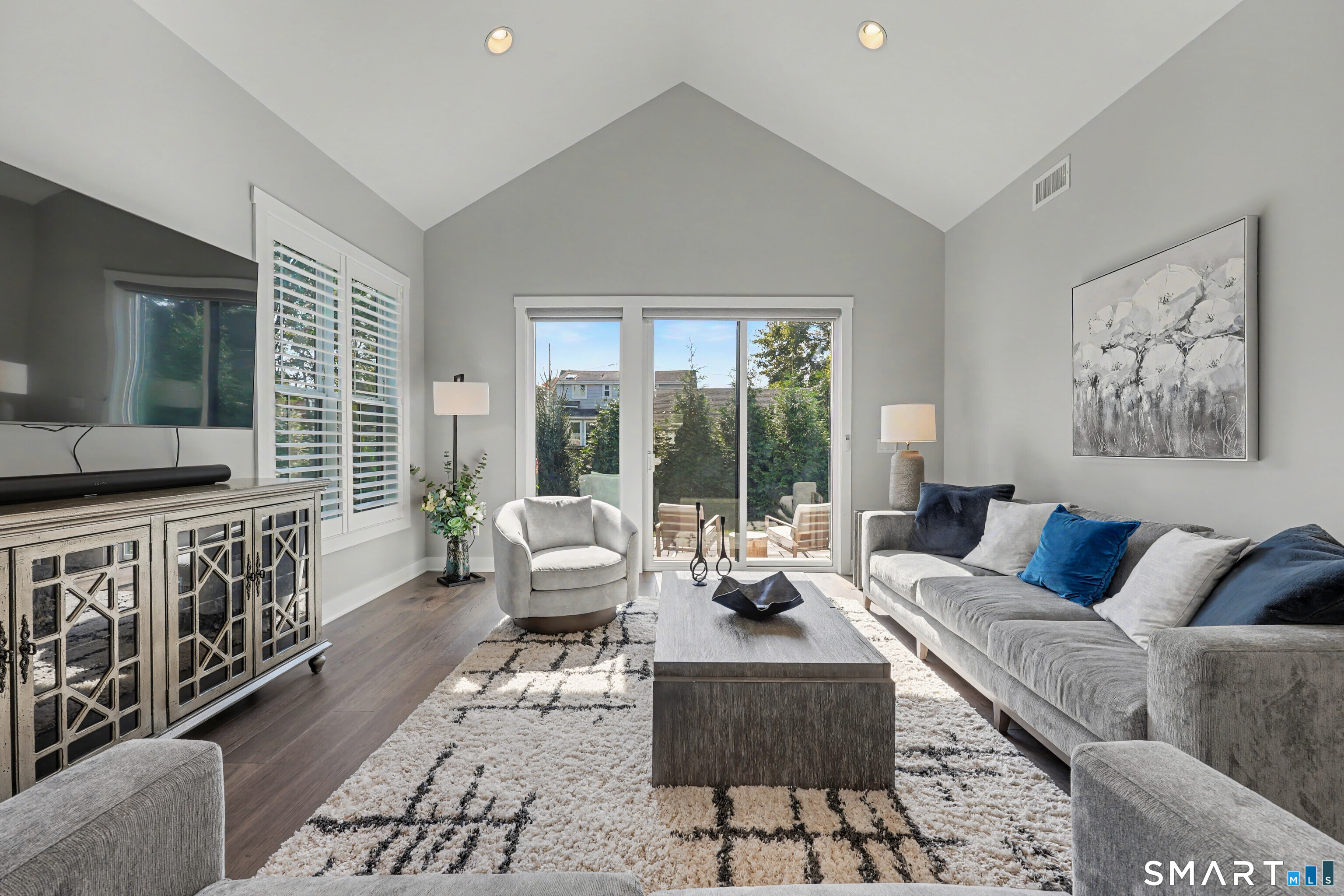18 Hillcrest Drive Woodbridge CT 06525