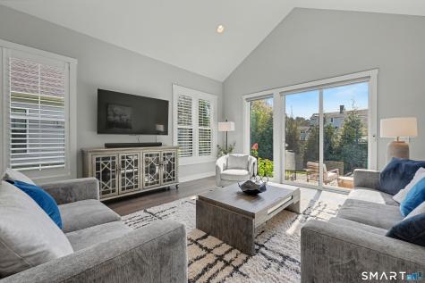 18 Hillcrest Drive Woodbridge CT 06525