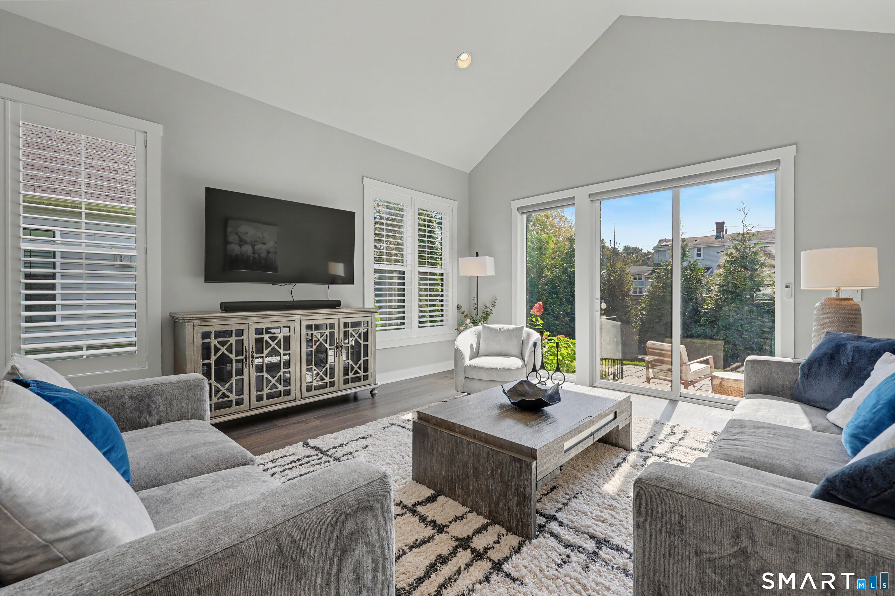 18 Hillcrest Drive Woodbridge CT 06525