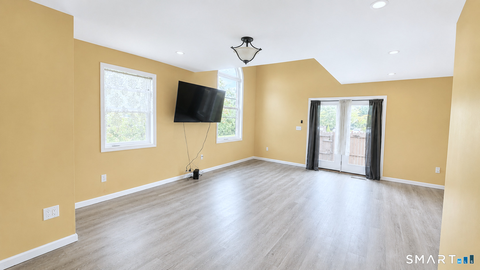1165 Enfield Street Enfield CT 06082