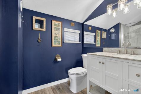 23 Harbour Village Branford CT 06405