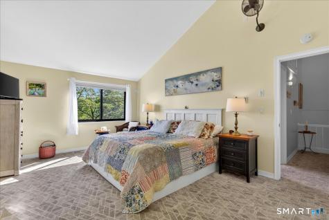 23 Harbour Village Branford CT 06405
