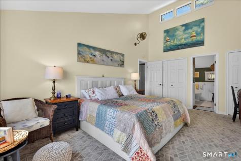 23 Harbour Village Branford CT 06405