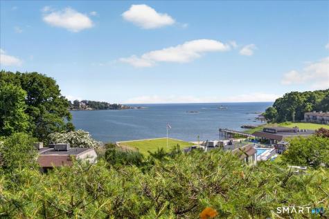 23 Harbour Village Branford CT 06405