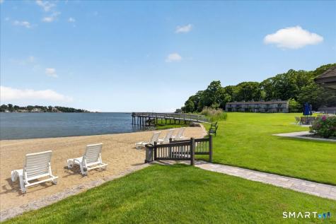 23 Harbour Village Branford CT 06405