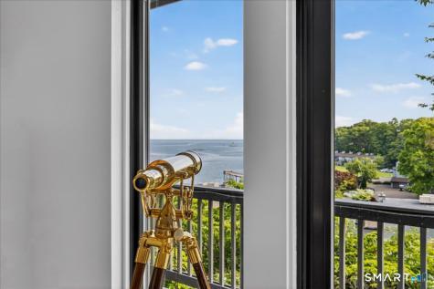 23 Harbour Village Branford CT 06405