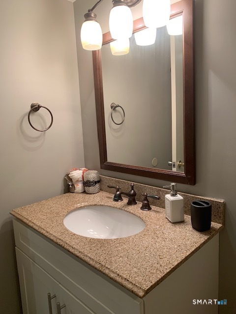 129 Candlewood Drive South Windsor CT 06074