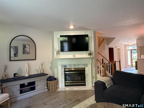 42 Summerfield Gardens Shelton CT 06484