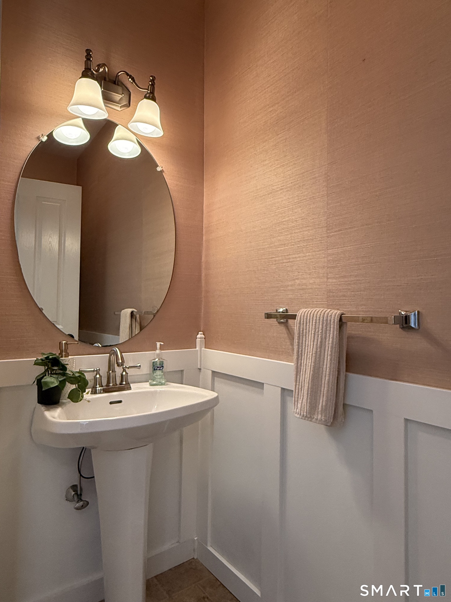 42 Summerfield Gardens Shelton CT 06484