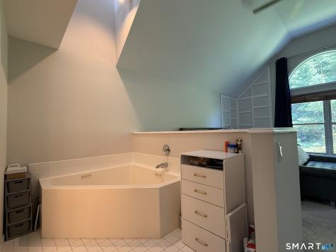 42 Summerfield Gardens Shelton CT 06484