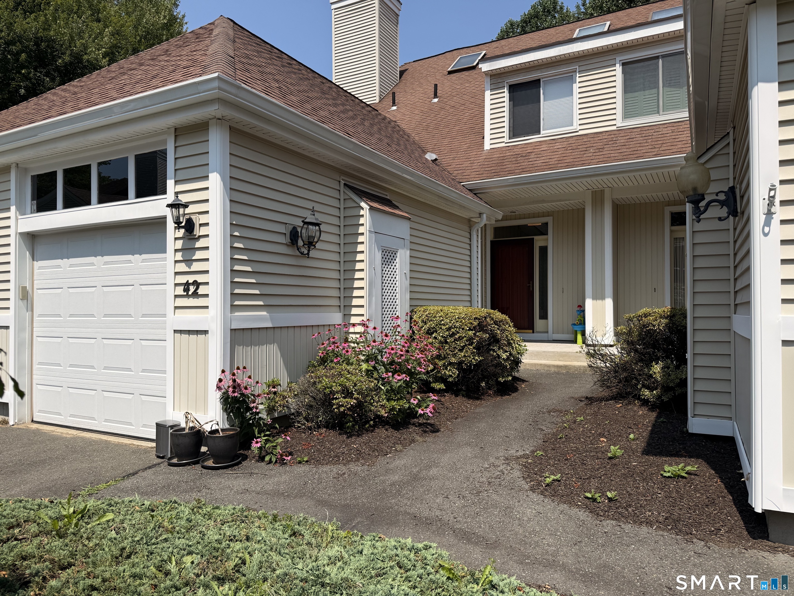 42 Summerfield Gardens Shelton CT 06484