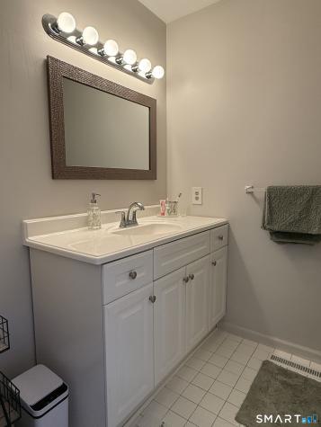 42 Summerfield Gardens Shelton CT 06484