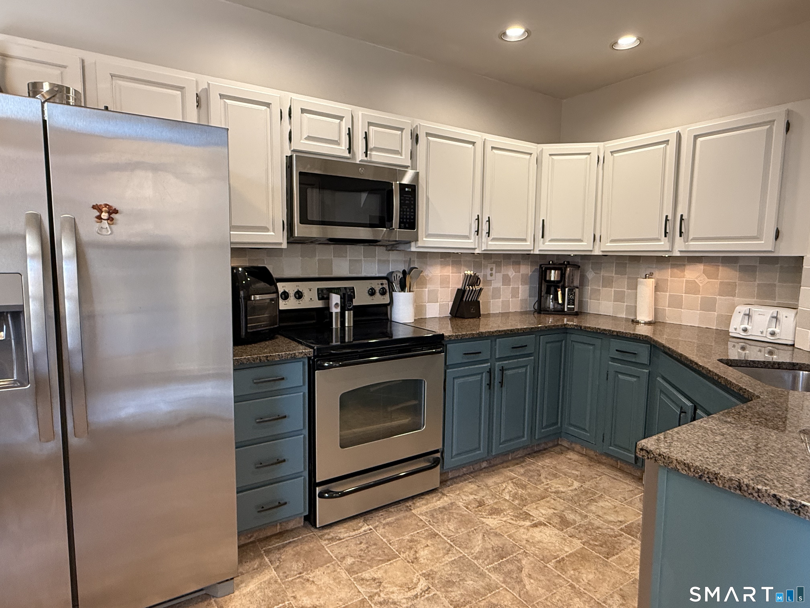 42 Summerfield Gardens Shelton CT 06484