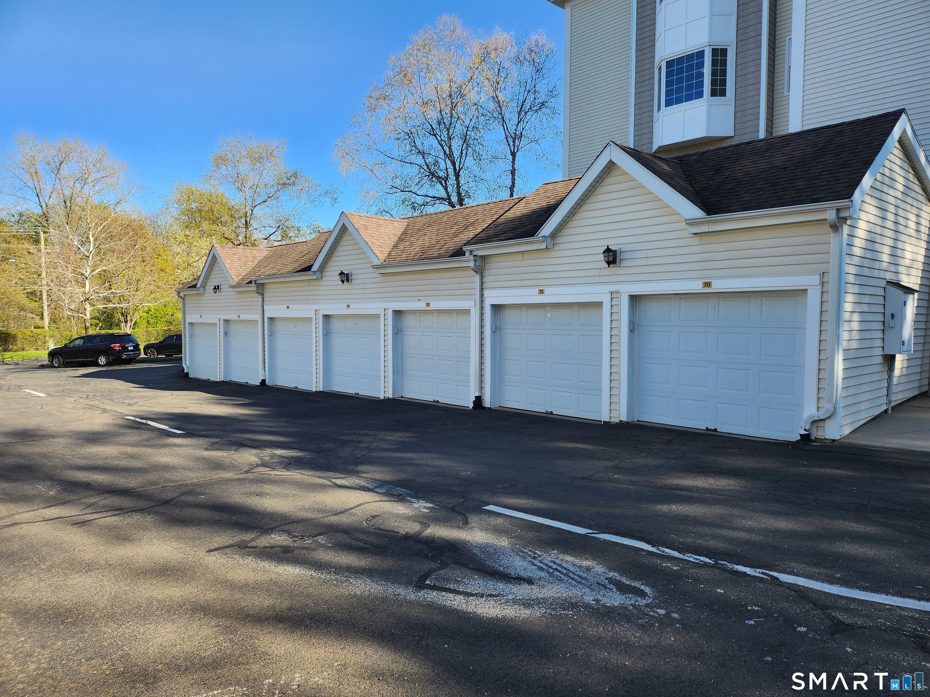 1 King Philip Drive West Hartford CT 06117