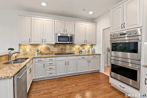 638 Danbury Road Ridgefield CT 06877