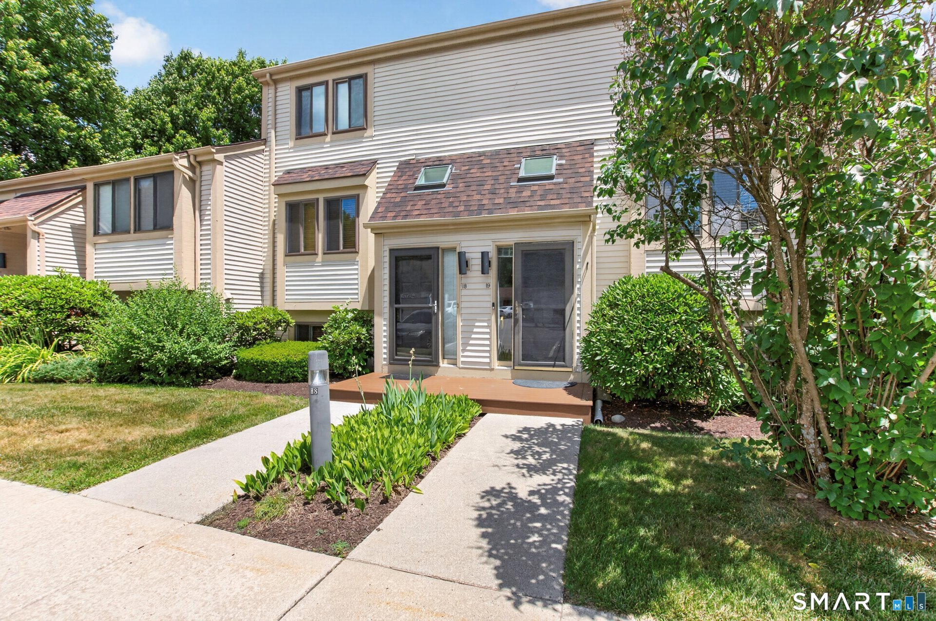 19 Wickhams Fancy Canton CT 06019