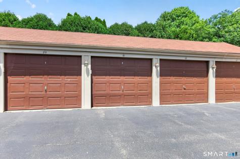19 Wickhams Fancy Canton CT 06019