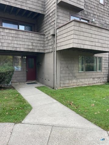 139 Towne House Road Hamden CT 06514