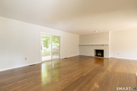 222 Deer Run Shelton CT 06484