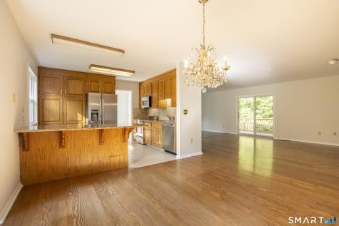 222 Deer Run Shelton CT 06484