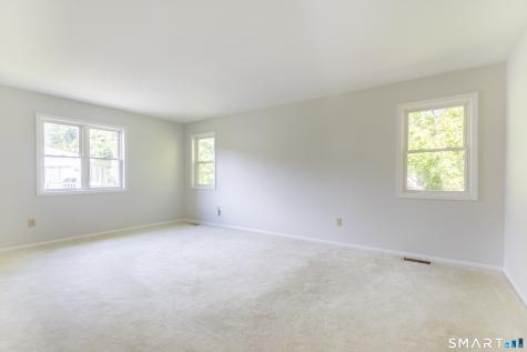 222 Deer Run Shelton CT 06484