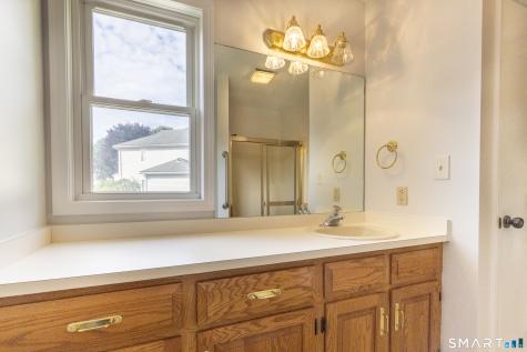 222 Deer Run Shelton CT 06484