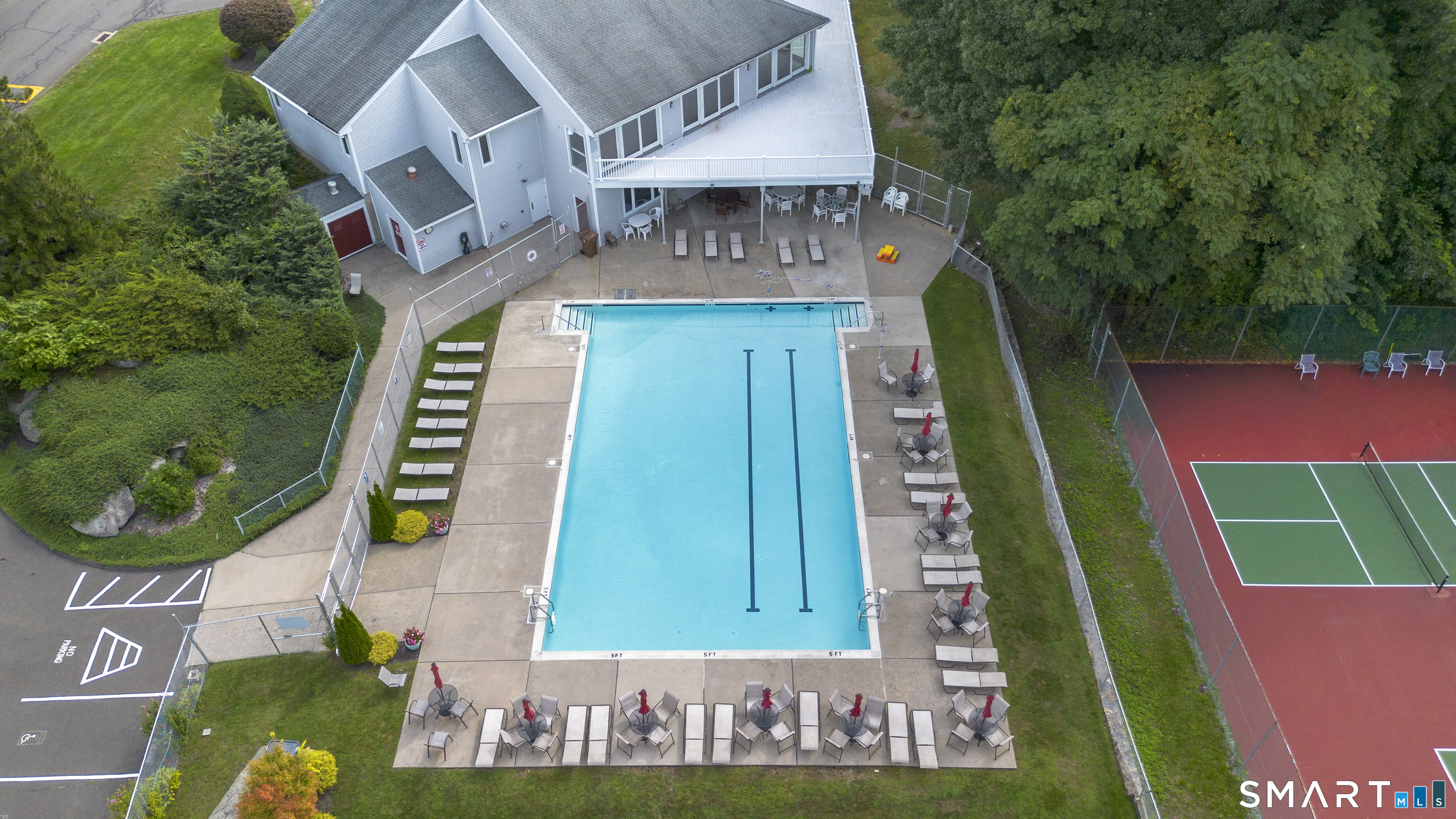 222 Deer Run Shelton CT 06484