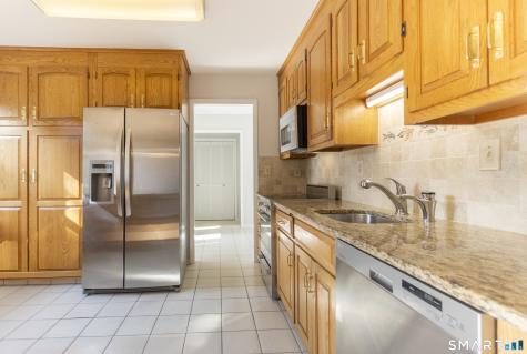 222 Deer Run Shelton CT 06484