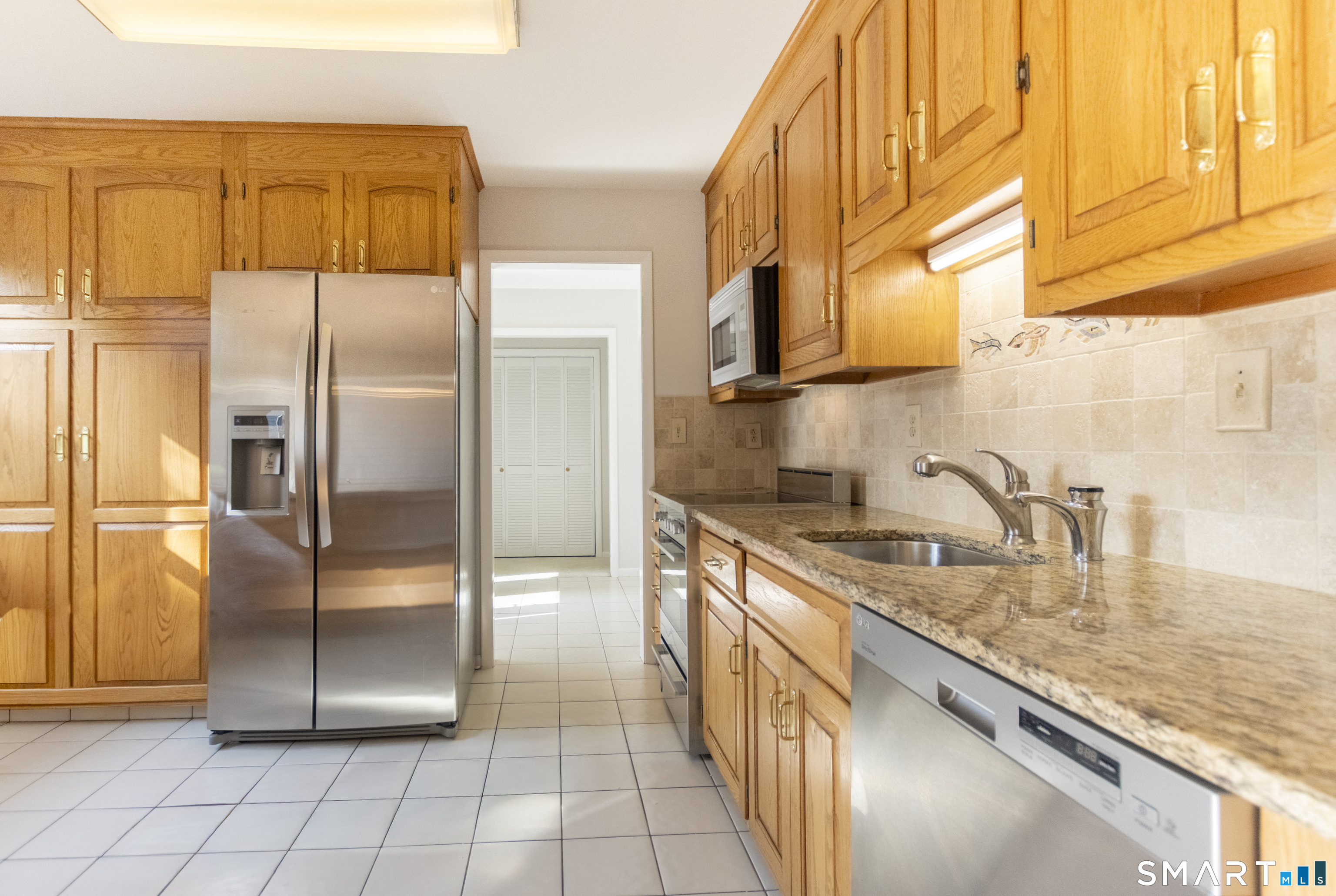 222 Deer Run Shelton CT 06484