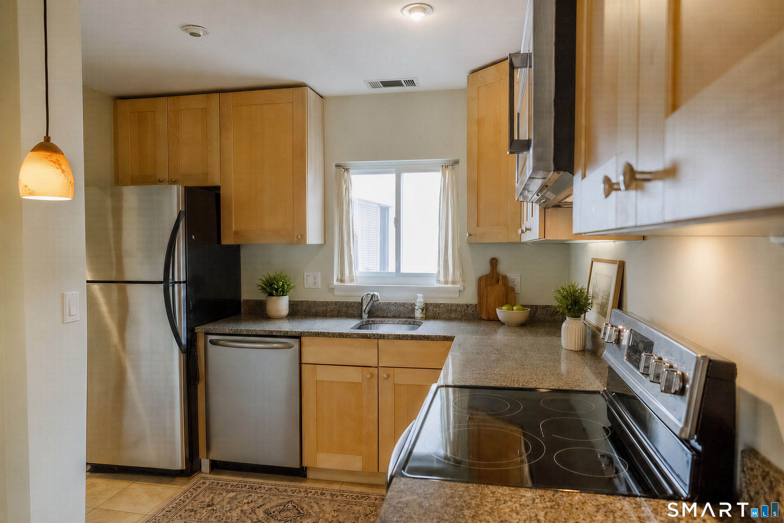 2 Washington Court Stamford CT 06902