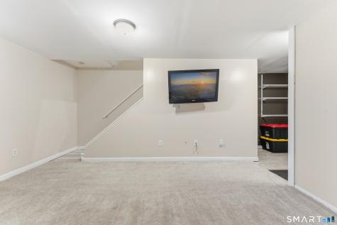 16 Vintner Place Enfield CT 06082
