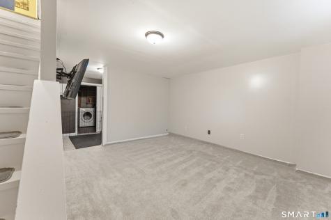 16 Vintner Place Enfield CT 06082