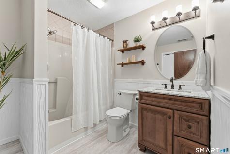 16 Vintner Place Enfield CT 06082