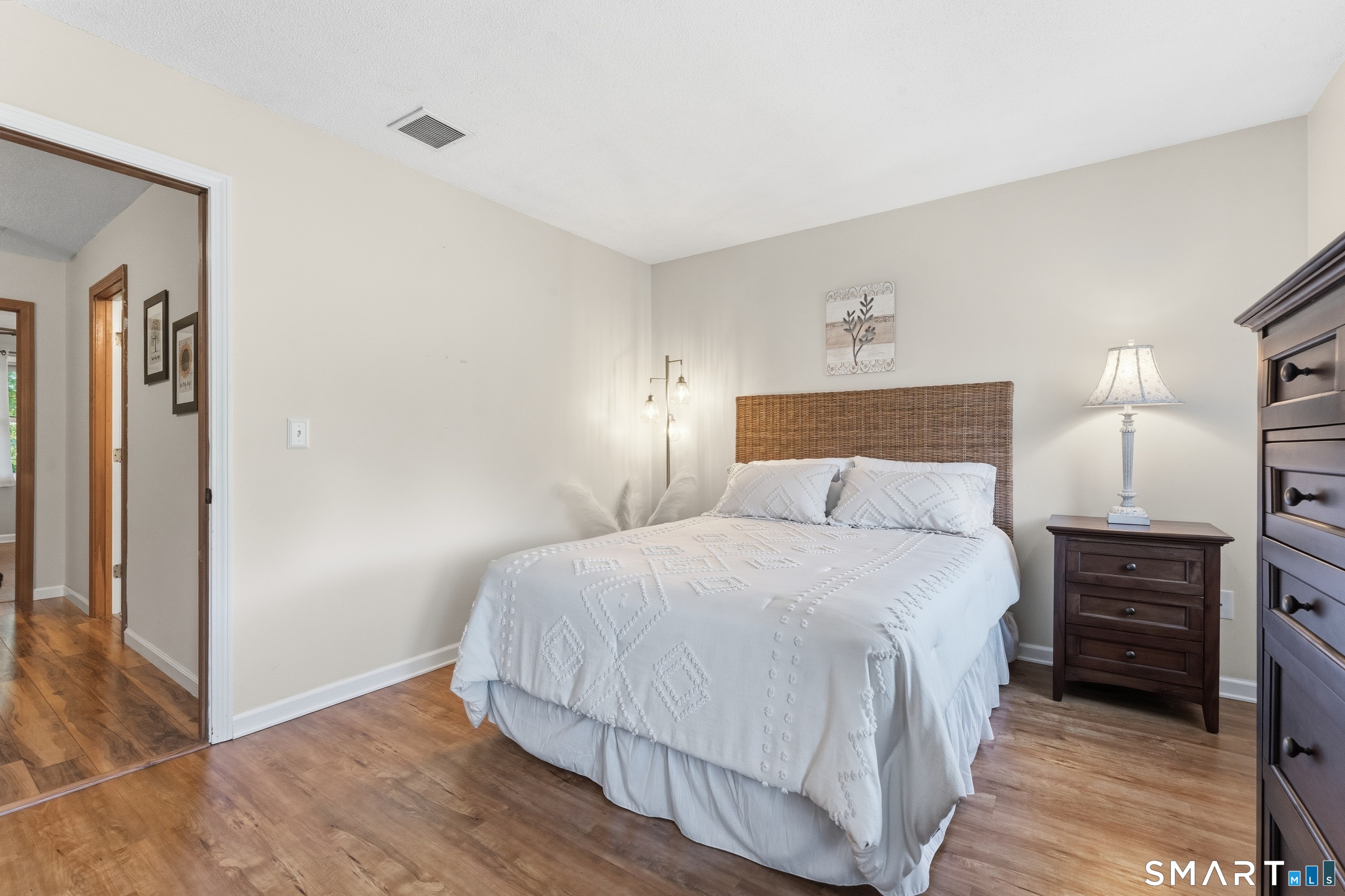 16 Vintner Place Enfield CT 06082