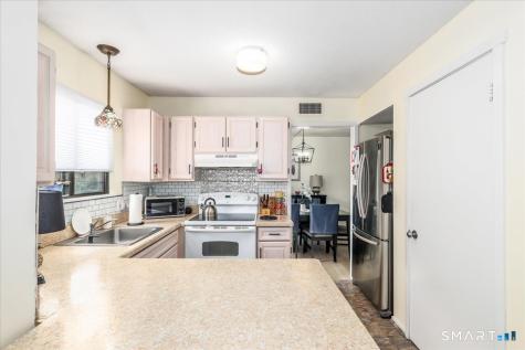 162 Heritage Village Southbury CT 06488