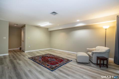 20 Wyndcliffe Park Bloomfield CT 06002