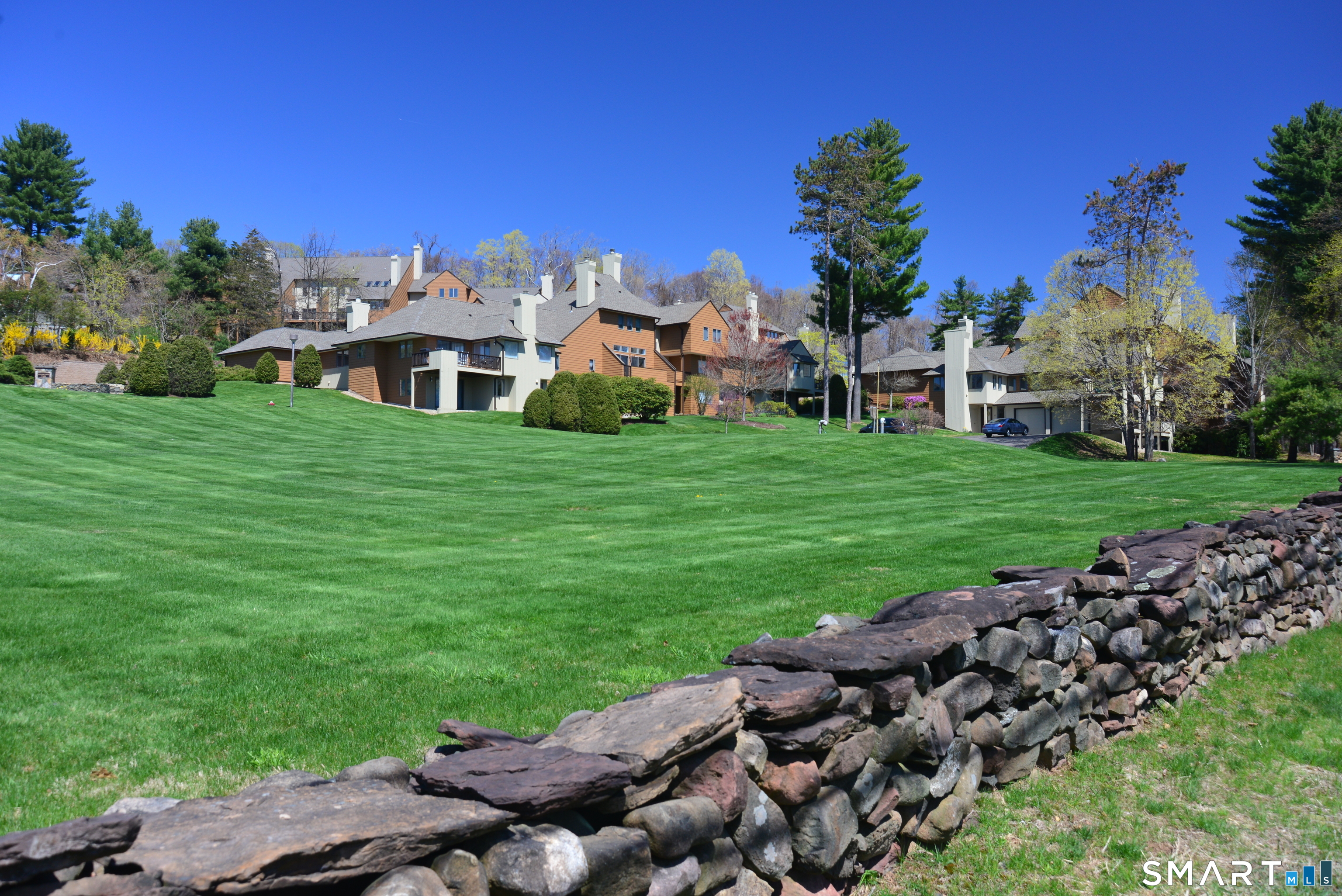 20 Wyndcliffe Park Bloomfield CT 06002