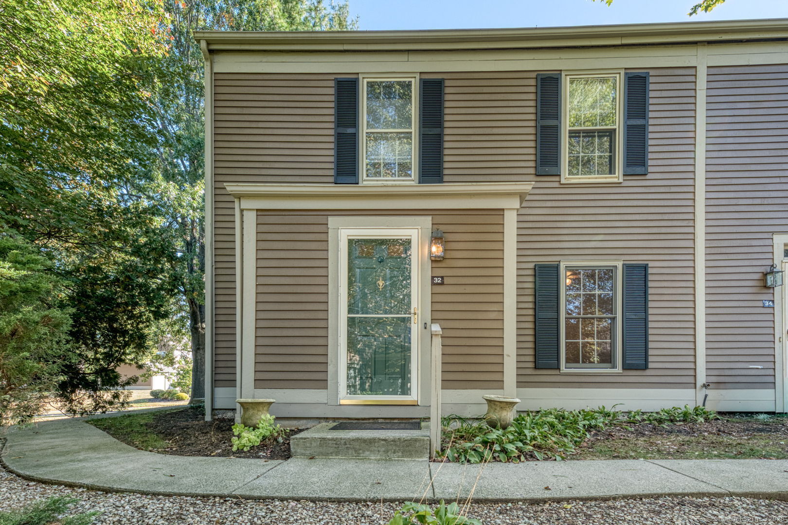 32 Newberry Lane Glastonbury CT 06033