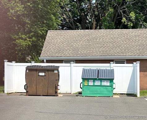 305 Hampton Court Newington CT 06111