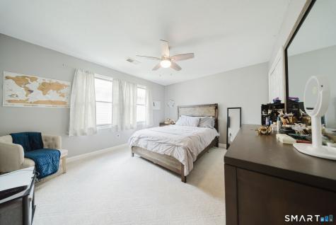 20 Elm Meadows Enfield CT 06082