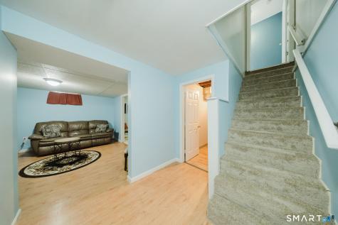 20 Elm Meadows Enfield CT 06082