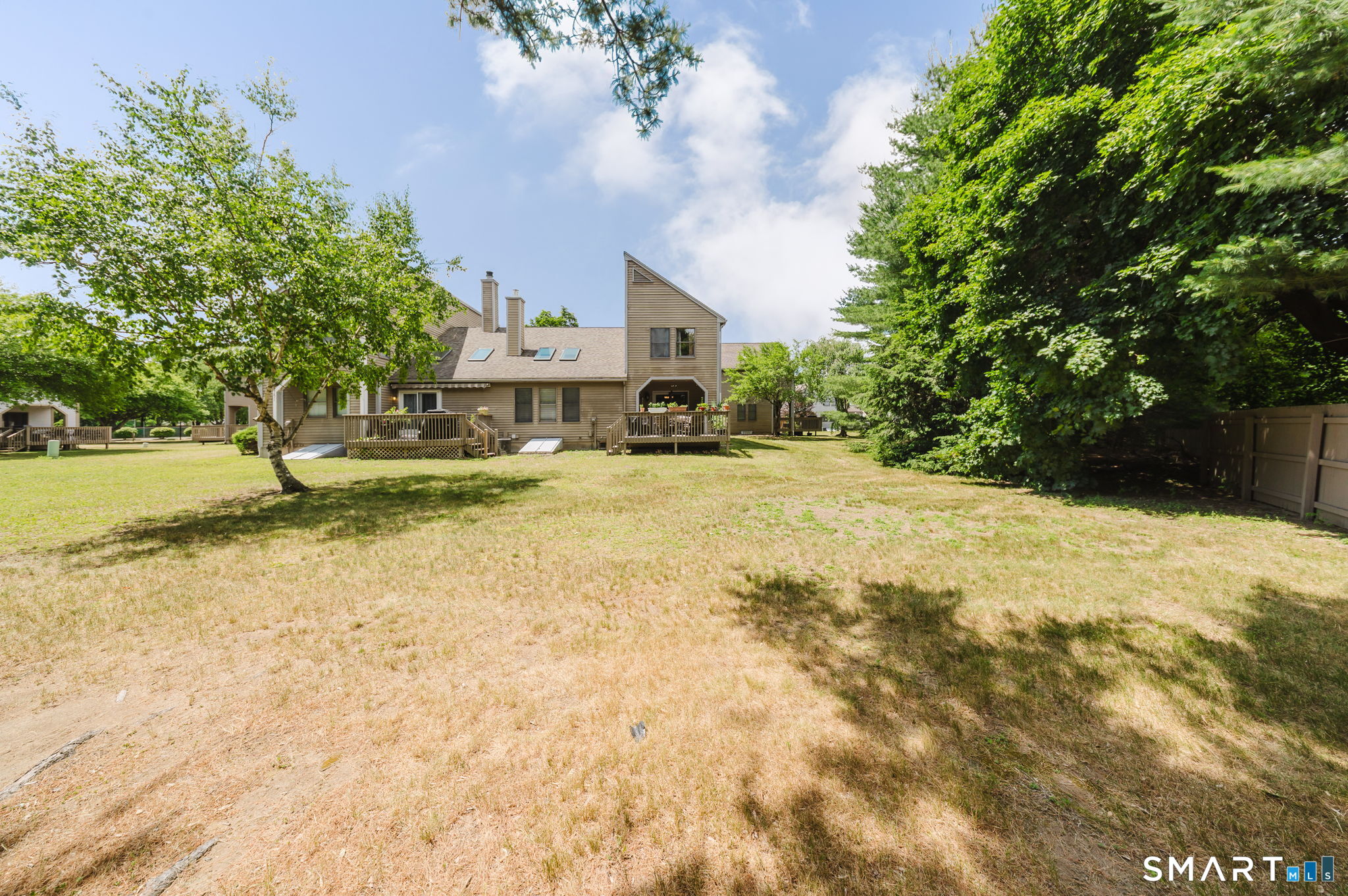 20 Elm Meadows Enfield CT 06082