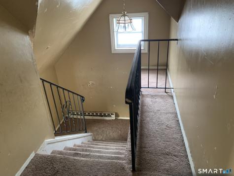 7 Davis Street Danbury CT 06810