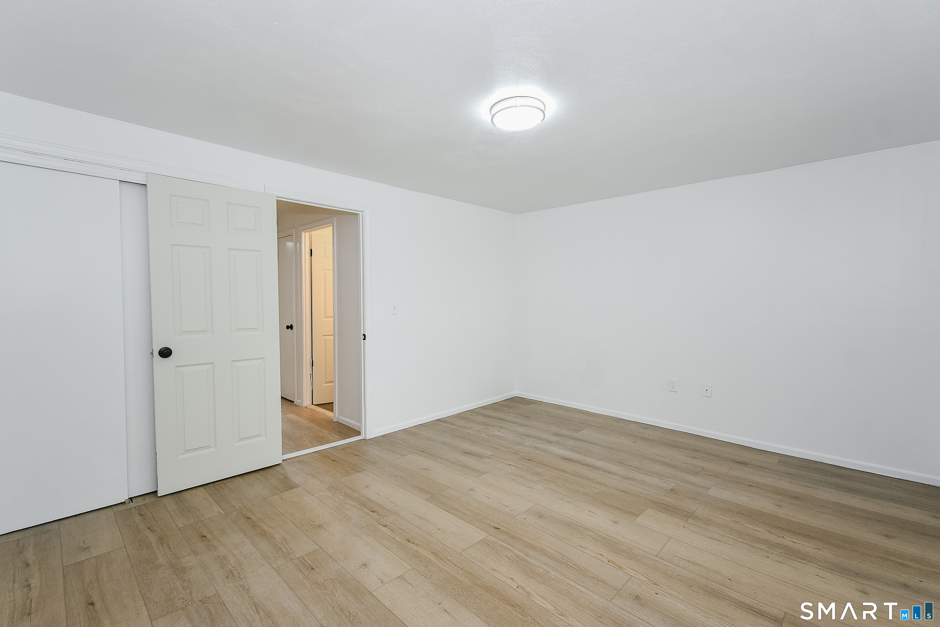 827 Blackstone Village Meriden CT 06450
