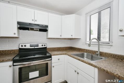 827 Blackstone Village Meriden CT 06450