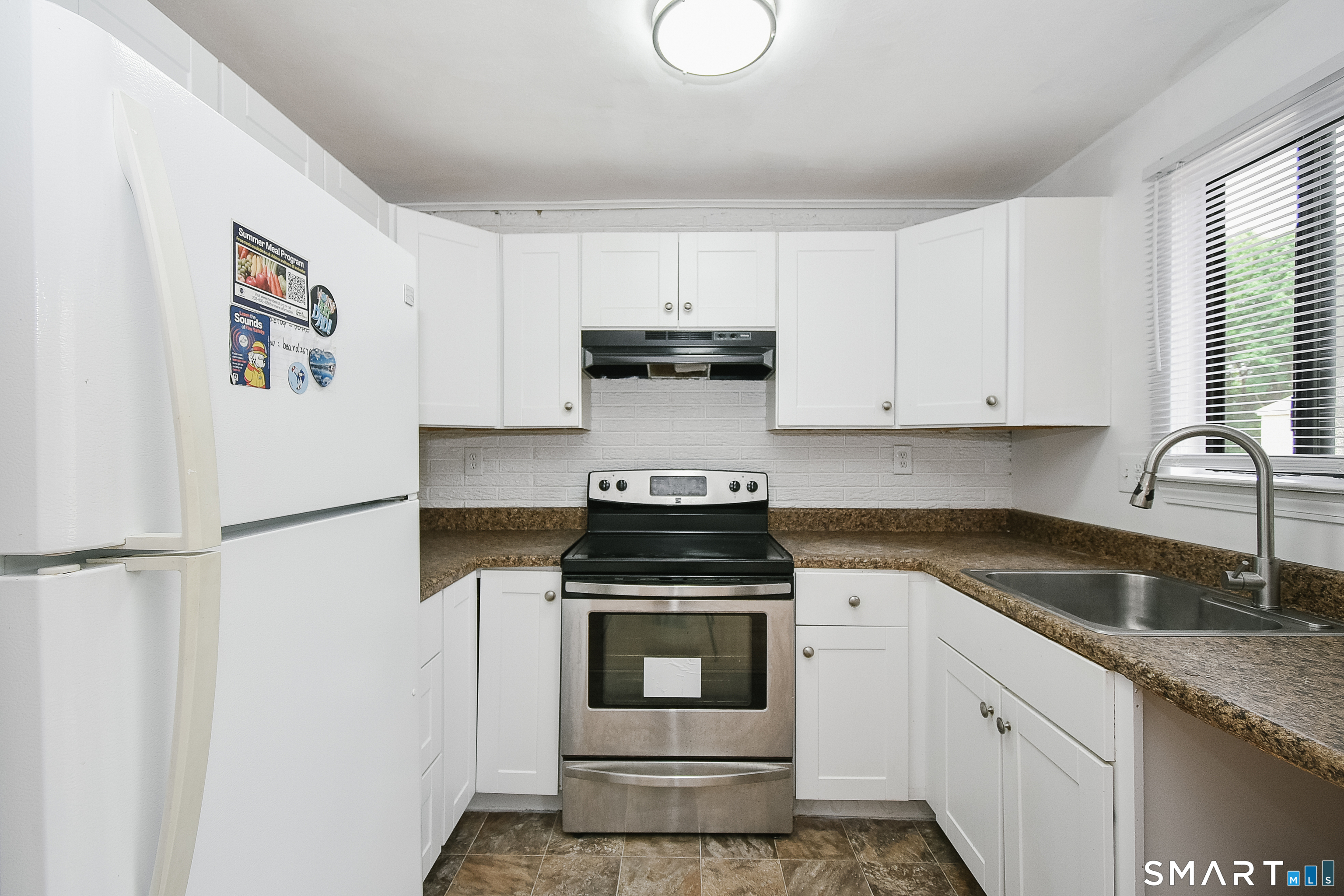 827 Blackstone Village Meriden CT 06450