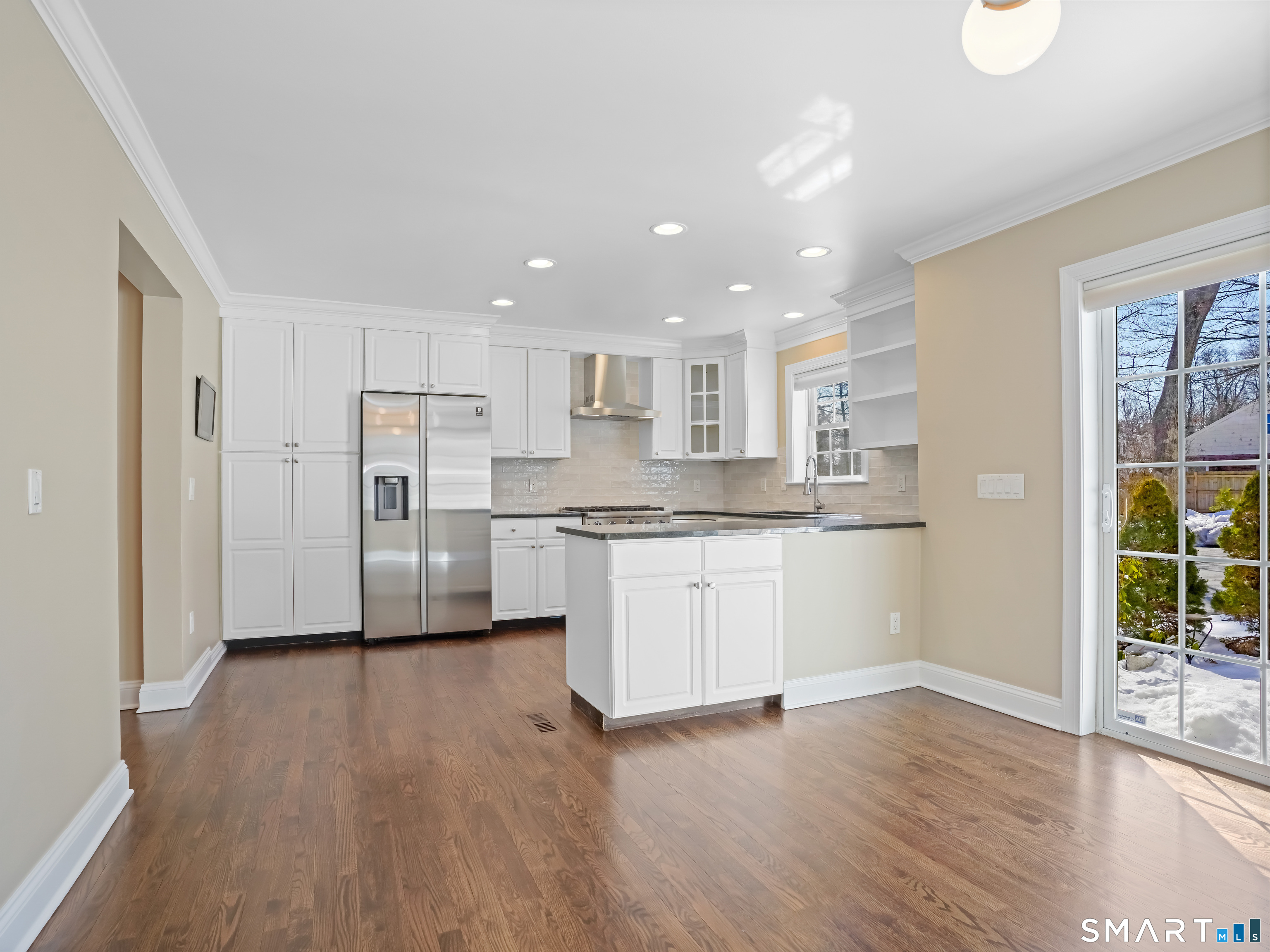 86 Forest Street New Canaan CT 06840