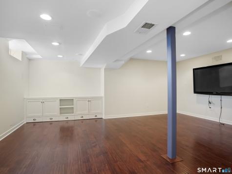 86 Forest Street New Canaan CT 06840